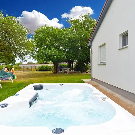 House Mirna 2177 * Póla