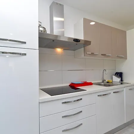 House Mirna 2177 Nyaraló