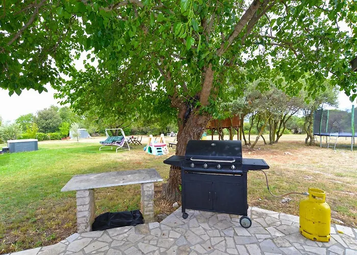 펜션 House Mirna 2177