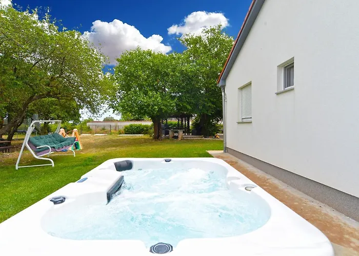 House Mirna 2177 * 풀라