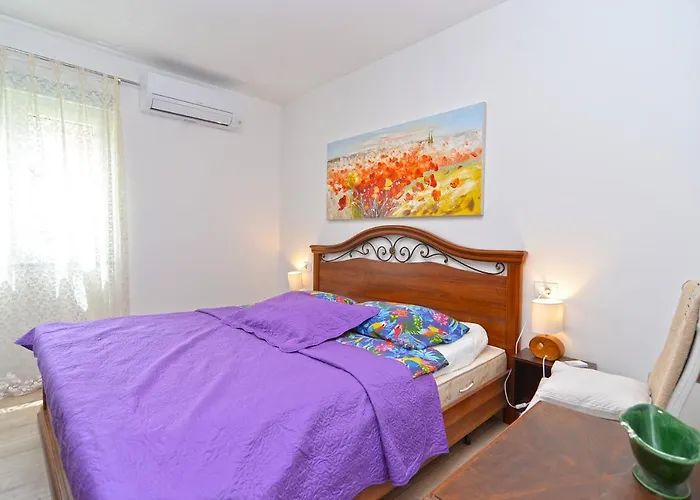 펜션 House Mirna 2177 *