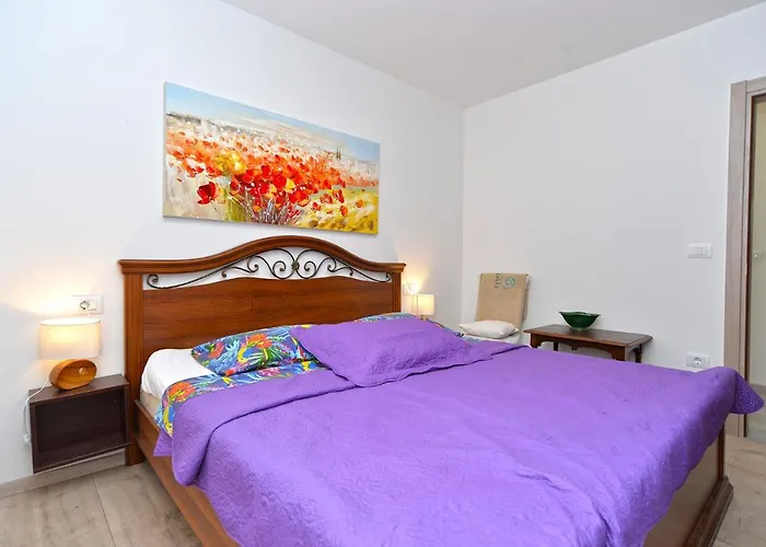 House Mirna 2177 풀라