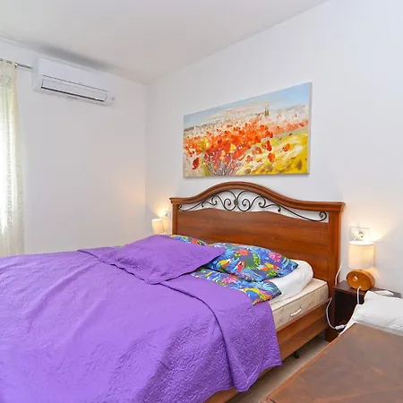 Σπίτι διακοπών House Mirna 2177 *